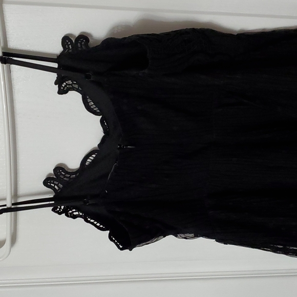 Black Lace Dex Dress - Picture 6 of 6